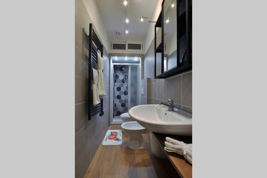Special 10 - Comfort And Style In The Heart Of Historic Turin Center Extérieur photo